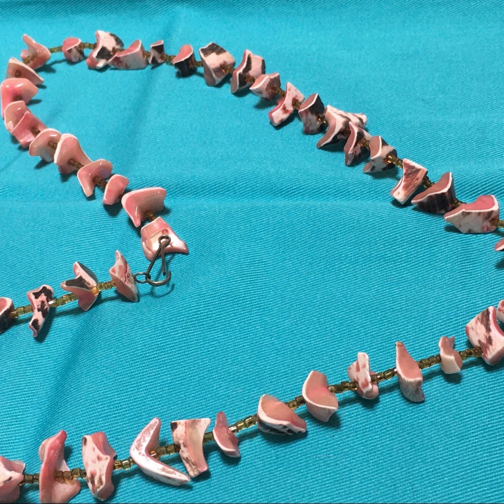 Handcrafted Pink Shell Necklace - Picture 3 of 3